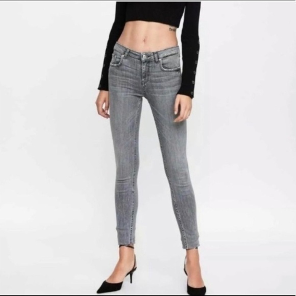 Zara Skinny Jeans Gray